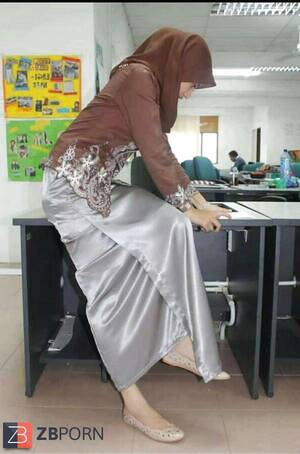 Malay Hijab Porn - Malay gorgeous hijab - ZB Porn