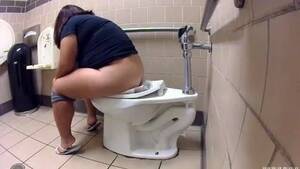 Girl On Toilet Porn - Girl on toilet - video 6 - ThisVid.com