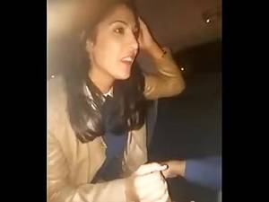 Indian Car Porn Tubes - Indian office girl arpita delhi giving blowjob to boss in a car