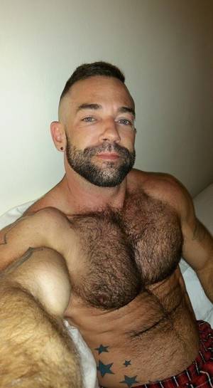 Lucas Congdon Hairy Men Porn - Hairy Guys Are The Hottest!