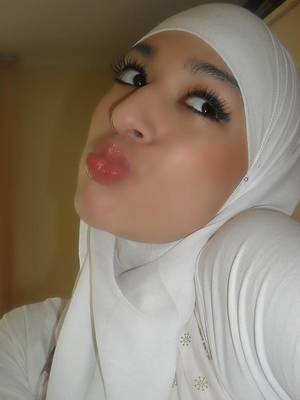 muslim girl bukkake - Brilliant Women In Niqab and Hijab Of The Day