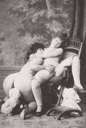 19th Century Retro Porn - Vintage: 19th Century Lesbian Nudes (1880s) | MONOVISIONS - Black & White  Photography Magazine