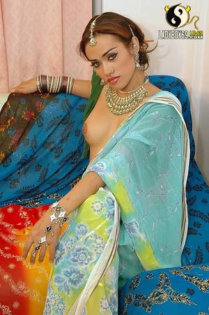 Indian Tranny Porn - Indian Tranny Undressing & Jerking Cock On Sofa - photo 3 - aShemaletube.com