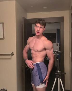Amateur Teen Muscle - Amateur jocks & cam guys: muscle young stud - ThisVid.com