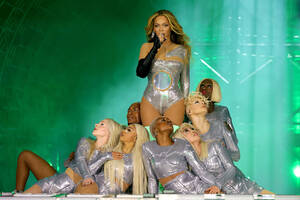 All Beyonce Pussy - Watch BeyoncÃ© Perform 'Partition' at 2023 Renaissance World Tour