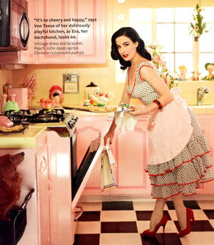 1950 Housewife Retro Kitchen Porn - Dita Von Teese is a classy, vintage-loving lady, and I am pretty much  obsessed with her home -- as featured in In Style. Her retro kitchen is  amazing!