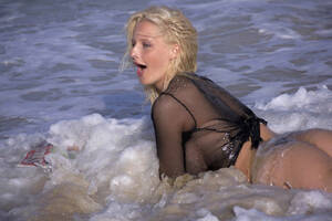 michelel boobs naked beach - Michelle Marsh Nude - FoxHQ