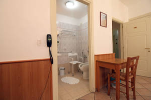 Bisele Two At The Office Porn - ... 480 pixels