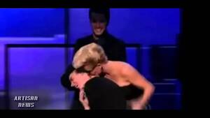 Jenny Mccarthy Sex Fuck - 17 years old Justin Bieber sexually assaulted by 42 years old Jenny McCarthy.  Imagine the outrage if genders reversed? - GirlsAskGuys