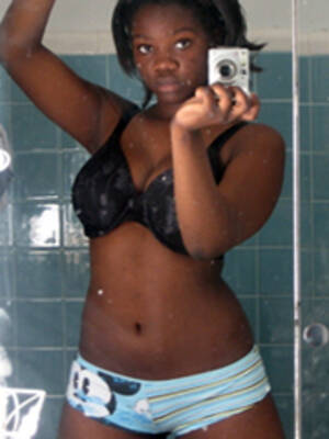 black teen thick hips - Black girl in mask with big hips.