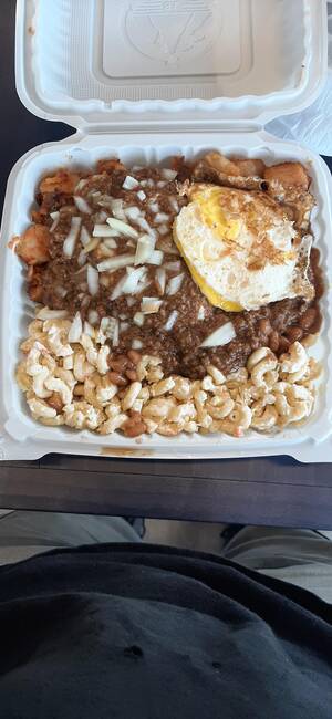 Geneseo Porn - Regular food porn sub didn't like this, so here we are, Cheeseburger and  Fried Egg Garbage Plate. A WNY delicacy. : r/shittyfoodporn