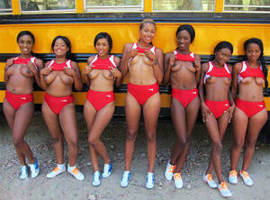 cheerleader team - Pictures: Black teen cheerleader team flashing tits.. | Amateur pictures