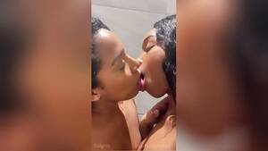 fat ebony lesbians kissing - Lesbian Porn | MzansiPornVideos.com