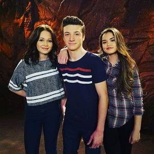 Madison Pettis Lab Rats Porn - I miss this showâ™¥Guys, I love you foreverâ™¥ Â· Mighty MedLab Rats
