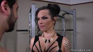 dominant tranny shemale tattooed - Tattooed tranny mistress anal fucks guy - XVIDEOS.COM
