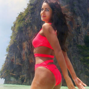 indian actress model red bikini - Katrina Kaif