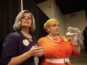 Mallory Archer Porn - Malory Archer & Pam Poovey / Archer Just awesome!