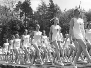Hitler Youth Camps Sex - Chilling black and white footage of 'Hitler's girls' specially selected for  'holiday camp' to indoctrinate them - World News - Mirror Online
