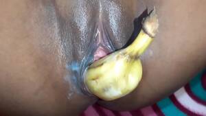Banana In Pussy Porn - lonely horny girl put a banana inside her pussy - XVIDEOS.COM