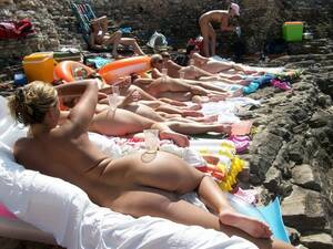 erotic holiday gallery - Nude Vacation Pics - 45 photos