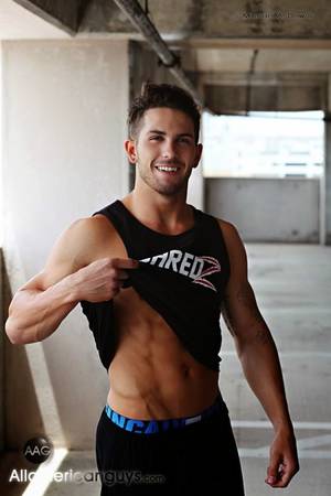 Fitness Men Porn - Dylan Powell, 20 y/o bodybuilder/ fitness model.He did solo porn