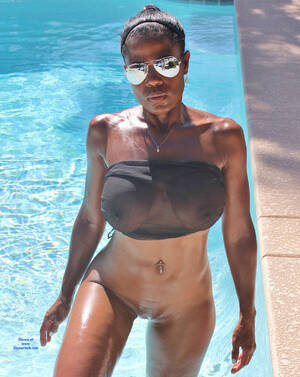 black voyeur swmming - Black MILF at the swimming pool | MOTHERLESS.COM â„¢