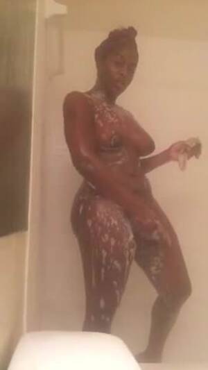 ebony shemale bathroom - Thick Ebony Shemale In Shower | xHamster