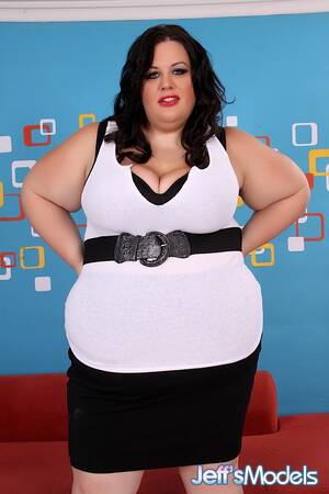 Desire Devine - Desiree Devine - Free pics, galleries & more at Babepedia