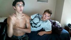 Guys On Cam - Friends: two straight guys show on webcam - ThisVid.com