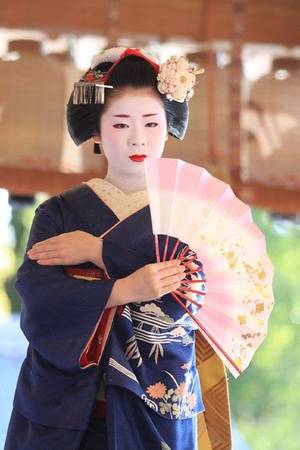 geisha hana - Miharu during Setsubun