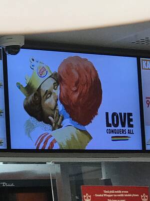 Burger King Ronald Mcdonald Porn - At the burger king : r/lgbt