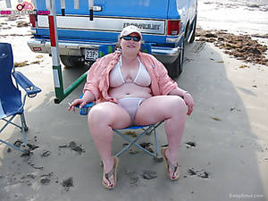 chubby sluts in bikini - ... My sexy bbw slut San Antonio wife in bikini on the beach
