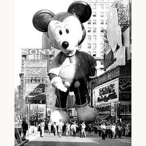 Lulu Sex Bomb Buenos Aires - Macy's Thanksgiving Day Parade balloons through the decades: From Mickey  Mouse, 1973