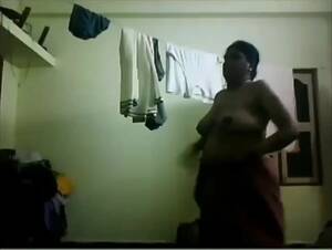 indian hidden cam changing - Indian mum dress change spy - ThisVid.com