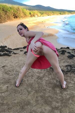 anal spread outdoor - Public Ass Spread Porn Pics & Naked Photos - PornPics.com