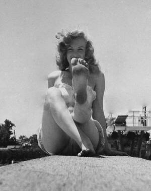 Marilyn Monroe Foot Fetish Porn - Marilyn Monroe Foot Fetish Porn | Sex Pictures Pass
