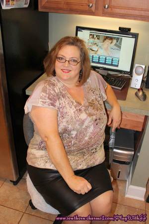 amateur bbw in stockings - See my #sexy story & #free #amateur #porn here--> http://t.co/j5HsqVn5vU # bbw #stockings #heels http://t.co/SlDMyMGATZ\