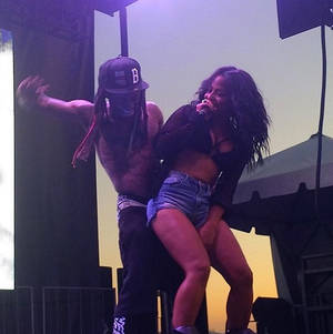 Black Pussy Lil Wayne - Christina Milian & Lil Wayne Debut Their â€œDo Itâ€ Single At Billboard's â€œHot  100â€ Festival [Video]
