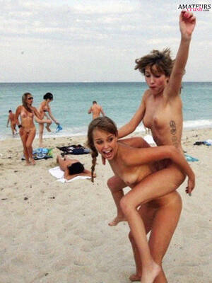 funny beach voyeur - Beach Voyeur - Just Naked Girls and Wives On The Beach Pics