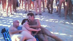 girl group beach sex - Group Sex On The Beach - EPORNER