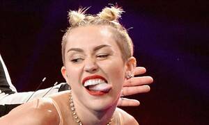 Blowjobs Miley Cyrus - FCC flooded with complaints over Miley Cyrus' raunchy VMA performance |  Daily Mail Online