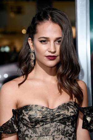 Alicia Angel Porn Art - Alicia Vikander in Louis Vuitton at the \