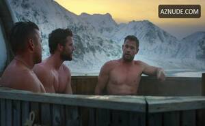 Liam Hemsworth Sex Porn - Chris Hemsworth, Liam Hemsworth, Luke Hemsworth Shirtless Scene in  Limitless - AZNude Men