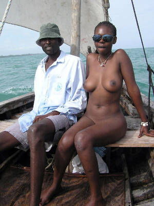 Mature Black Woman Porn - Mature black woman from Nigeria fucked on a boat with three blacks, big  picture #1.