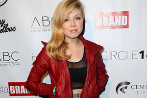 lesbian sex shower jennette mccurdy - Jennette McCurdy lashes out at Nickelodeon over money | Page Six
