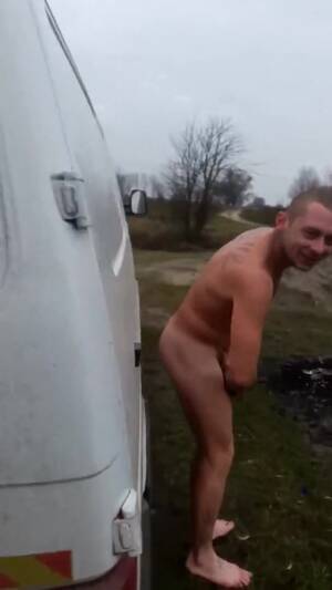 caught naked outdoor - Caught naked outdoors - ThisVid.com
