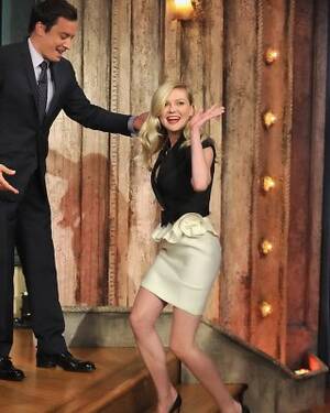 Jimmy Fallon Porn - Kirsten Dunst upskirt and showing big cleavage at Late Night with Jimmy  Fallon Porn Pictures, XXX Photos, Sex Images #3236616 - PICTOA