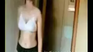 Desi Indian Shy Girl - Db Desi Shy Girl Stripping In Car indian tube porno on Bestsexxxporn.com