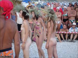nude beach 18 - Porn Pictures - BeachHunters.com - Nudist On Beaches