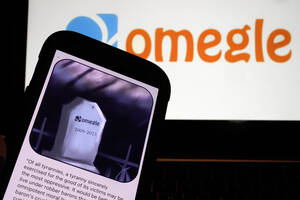 Family Orgy Omegle - Chat site Omegle shuts down after 14 years
